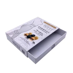 Geyim üçün karton qutu